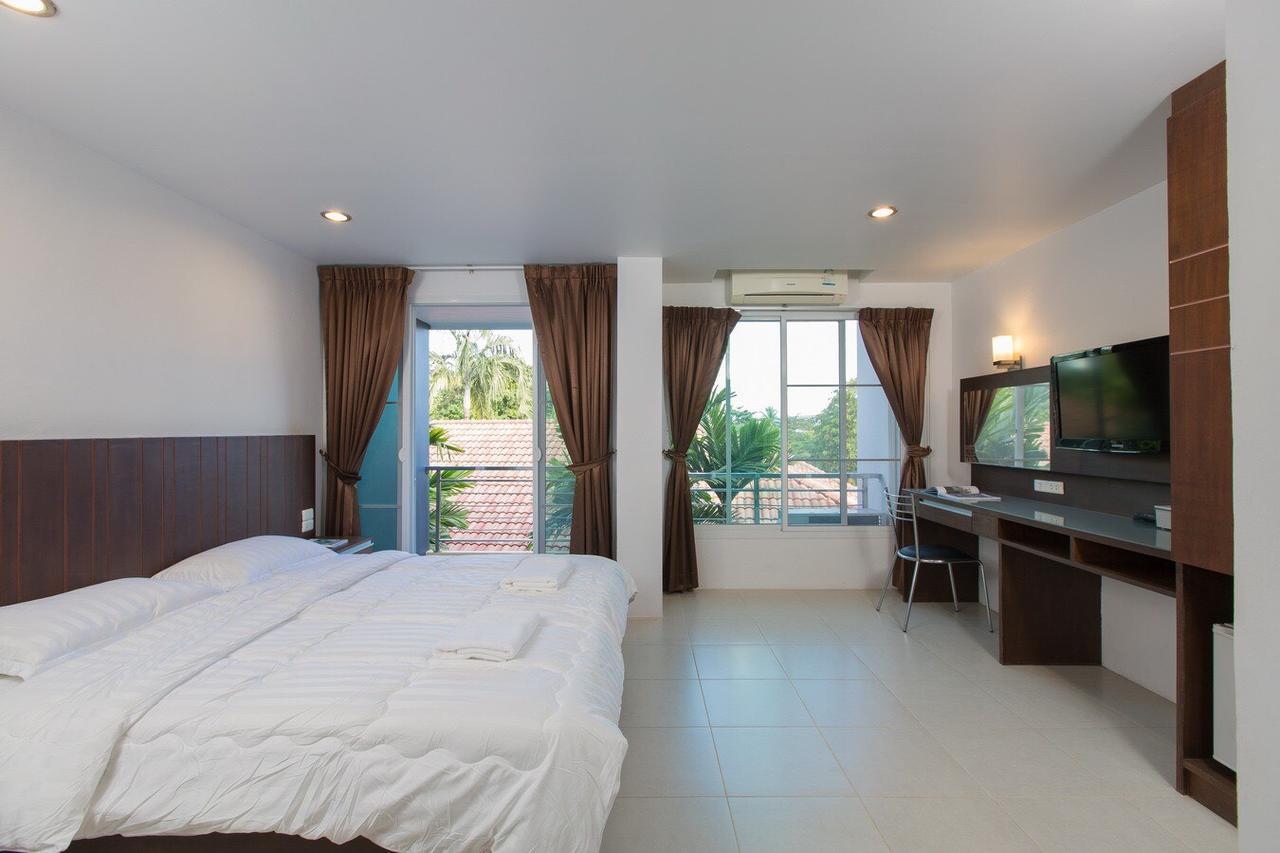 Joan House Hotel Rawai Luaran gambar
